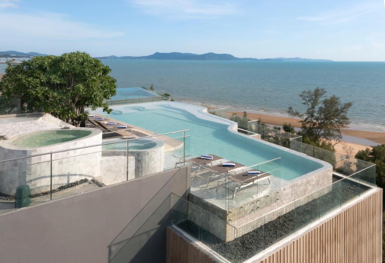 Bayphere Hotel Pattaya Na Chom Thian Bagian luar foto