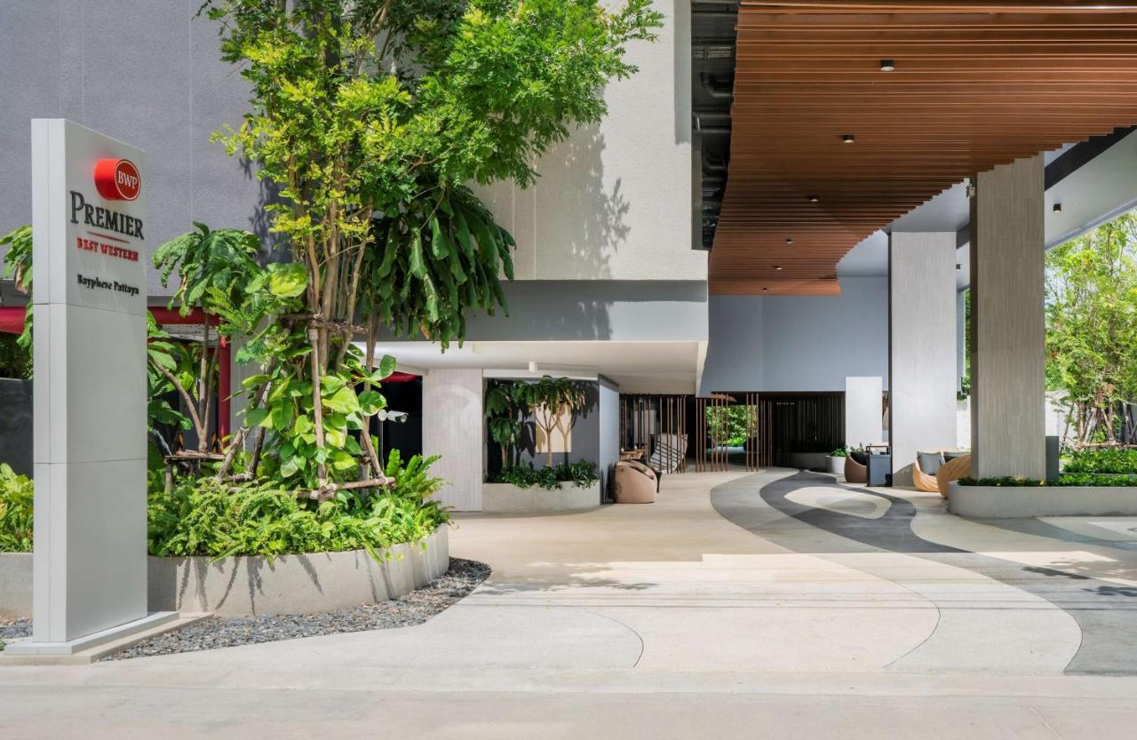 Bayphere Hotel Pattaya Jc Na Chom Thian Bagian luar foto The entrance of the hotel